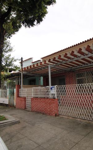 Casa à venda com 197m², 4 quartos e 1 vagaFachada da casa