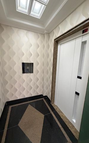 Apartamento à venda com 205m², 1 quarto e 5 vagas Apartamento à venda com 205m², 1 quarto e 5 vagasHall de entrada