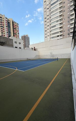 Apartamento à venda com 205m², 1 quarto e 5 vagas Apartamento à venda com 205m², 1 quarto e 5 vagasÁrea externa