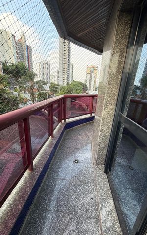 Apartamento à venda com 205m², 1 quarto e 5 vagas Apartamento à venda com 205m², 1 quarto e 5 vagasVaranda