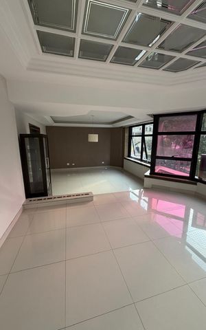 Apartamento à venda com 205m², 1 quarto e 5 vagas Apartamento à venda com 205m², 1 quarto e 5 vagasSala