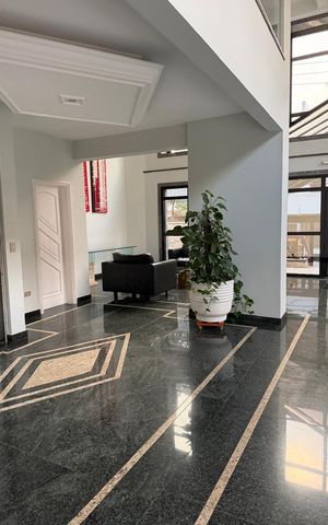 Apartamento à venda com 205m², 1 quarto e 5 vagas Apartamento à venda com 205m², 1 quarto e 5 vagasÁrea externa