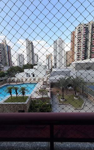 Apartamento à venda com 205m², 1 quarto e 5 vagas Apartamento à venda com 205m², 1 quarto e 5 vagasVista