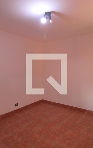 Casa à venda com 276m², 3 quartos e 3 vagas Casa à venda com 276m², 3 quartos e 3 vagasQuarto
