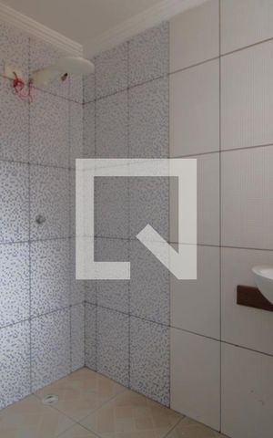 Casa à venda com 276m², 3 quartos e 3 vagas Casa à venda com 276m², 3 quartos e 3 vagasBanheiro