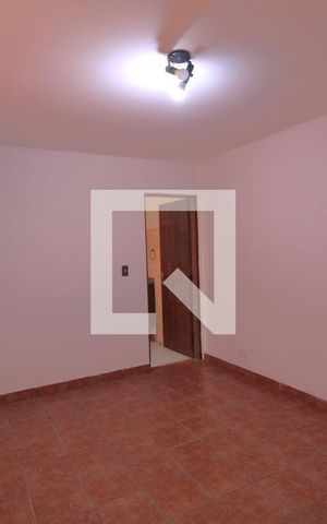 Casa à venda com 276m², 3 quartos e 3 vagas Casa à venda com 276m², 3 quartos e 3 vagasQuarto