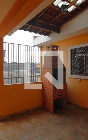 Casa à venda com 276m², 3 quartos e 3 vagas Casa à venda com 276m², 3 quartos e 3 vagasÁrea externa