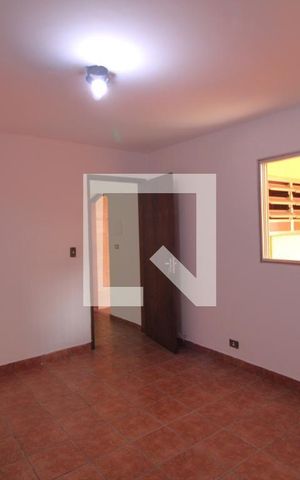 Casa à venda com 276m², 3 quartos e 3 vagas Casa à venda com 276m², 3 quartos e 3 vagasQuarto