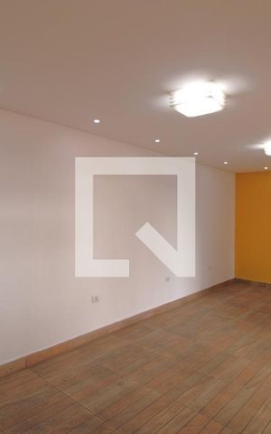 Casa à venda com 276m², 3 quartos e 3 vagas Casa à venda com 276m², 3 quartos e 3 vagasSala