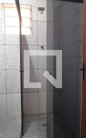 Casa à venda com 276m², 3 quartos e 3 vagas Casa à venda com 276m², 3 quartos e 3 vagasBanheiro