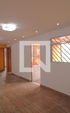 Casa à venda com 276m², 3 quartos e 3 vagas Casa à venda com 276m², 3 quartos e 3 vagasSala