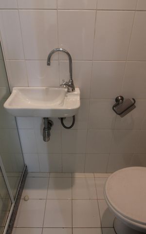 Apartamento para alugar com 130m², 3 quartos e 2 vagasBanheiro de Serviço