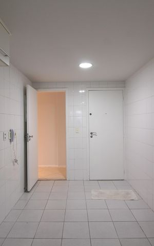 Apartamento para alugar com 130m², 3 quartos e 2 vagasCozinha