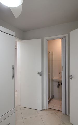 Apartamento para alugar com 130m², 3 quartos e 2 vagasQuarto de Serviço Reversível