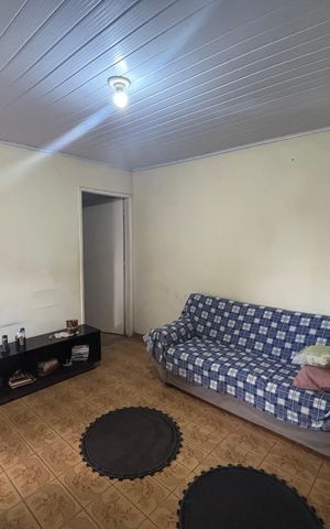 Casa à venda com 210m², 3 quartos e 3 vagas Casa à venda com 210m², 3 quartos e 3 vagasSala