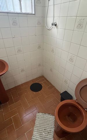 Casa à venda com 210m², 3 quartos e 3 vagas Casa à venda com 210m², 3 quartos e 3 vagasBanheiro 1