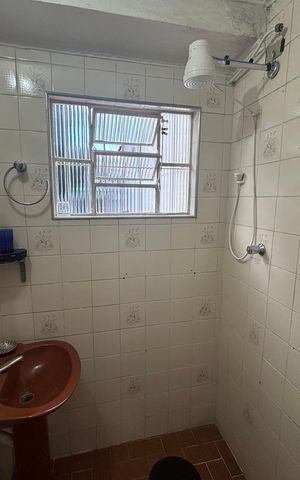 Casa à venda com 210m², 3 quartos e 3 vagas Casa à venda com 210m², 3 quartos e 3 vagasBanheiro 1
