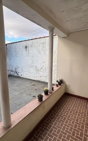 Casa à venda com 210m², 3 quartos e 3 vagas Casa à venda com 210m², 3 quartos e 3 vagasQuintal