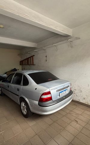 Casa à venda com 210m², 3 quartos e 3 vagas Casa à venda com 210m², 3 quartos e 3 vagasGaragem