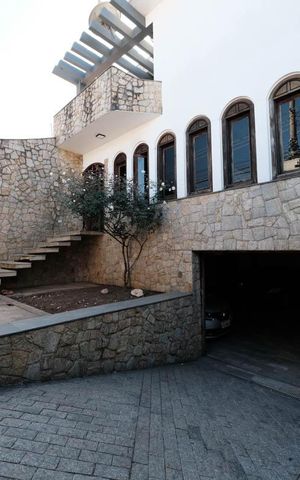 Casa para alugar com 450m², 3 quartos e 6 vagasÁrea externa