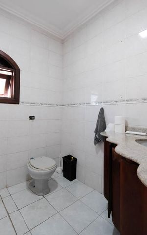 Casa para alugar com 450m², 3 quartos e 6 vagasSuíte 2