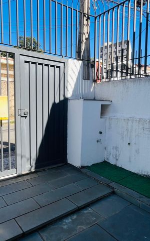 Casa à venda com 139m², 2 quartos e 13 vagas