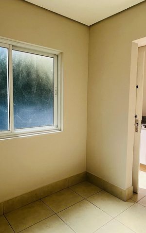 Casa à venda com 139m², 2 quartos e 13 vagas