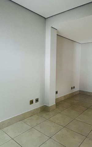 Casa à venda com 139m², 2 quartos e 13 vagas
