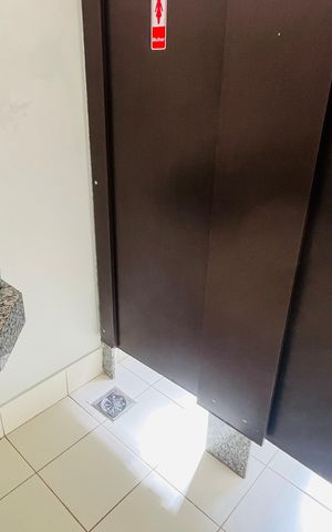 Casa à venda com 139m², 2 quartos e 13 vagas