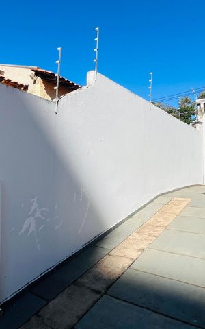 Casa à venda com 139m², 2 quartos e 13 vagas