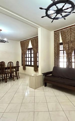 Casa à venda com 150m², 4 quartos e 3 vagas Casa à venda com 150m², 4 quartos e 3 vagasSala 1