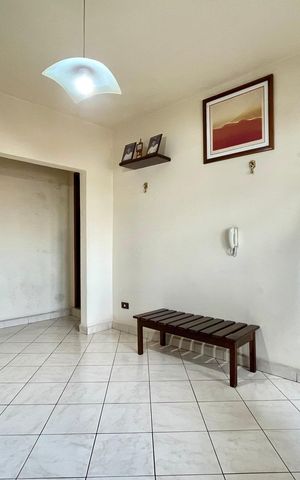 Casa à venda com 150m², 4 quartos e 3 vagas Casa à venda com 150m², 4 quartos e 3 vagasSala 3