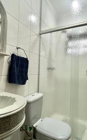 Casa à venda com 150m², 4 quartos e 3 vagas Casa à venda com 150m², 4 quartos e 3 vagasBanheiro Social