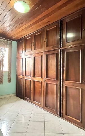 Casa à venda com 150m², 4 quartos e 3 vagas Casa à venda com 150m², 4 quartos e 3 vagasQuarto 3