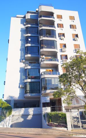Apartamento à venda com 246m², 4 quartos e 2 vagasFachada