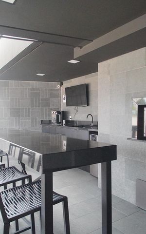 Apartamento à venda com 101m², 3 quartos e 2 vagasÁrea comum - Churrasqueira