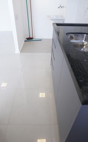 Apartamento para alugar com 61m², 3 quartos e 1 vaga Apartamento para alugar com 61m², 3 quartos e 1 vagaCozinha e Área de serviço