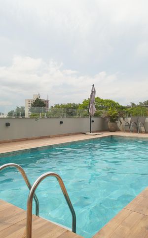 Apartamento à venda com 185m², 3 quartos e 3 vagasÁrea comum - Piscina
