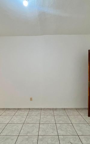 Casa à venda com 200m², 3 quartos e 3 vagas Casa à venda com 200m², 3 quartos e 3 vagasSuíte 2