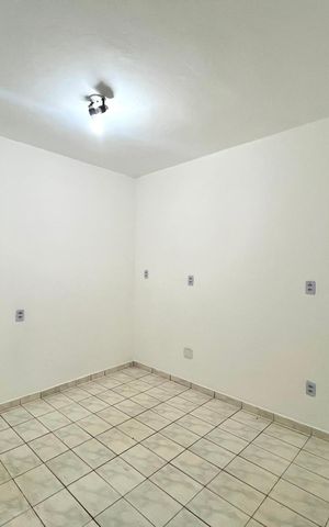 Casa à venda com 200m², 3 quartos e 3 vagas Casa à venda com 200m², 3 quartos e 3 vagasQuarto 1