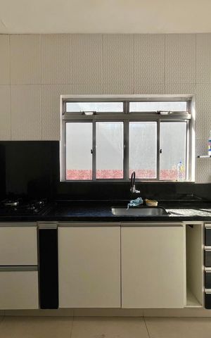 Casa à venda com 200m², 3 quartos e 3 vagas Casa à venda com 200m², 3 quartos e 3 vagasCozinha