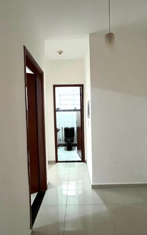 Casa à venda com 200m², 3 quartos e 3 vagas Casa à venda com 200m², 3 quartos e 3 vagasCorredor