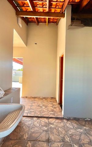 Casa à venda com 200m², 3 quartos e 3 vagas Casa à venda com 200m², 3 quartos e 3 vagasÁrea de Serviço