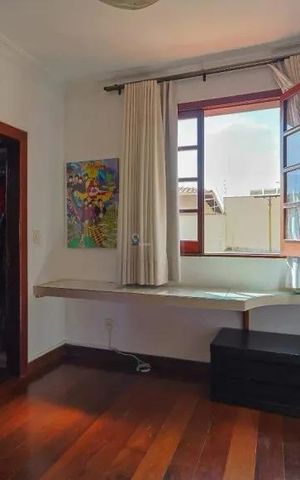 Casa para alugar com 364m², 4 quartos e 6 vagas Casa para alugar com 364m², 4 quartos e 6 vagasQuarto 2