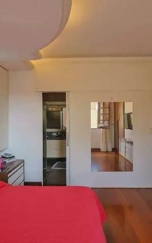Casa para alugar com 364m², 4 quartos e 6 vagas Casa para alugar com 364m², 4 quartos e 6 vagasSuíte