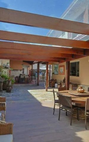 Casa para alugar com 364m², 4 quartos e 6 vagas Casa para alugar com 364m², 4 quartos e 6 vagasÁrea comum