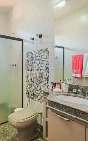 Casa para alugar com 364m², 4 quartos e 6 vagas Casa para alugar com 364m², 4 quartos e 6 vagasBanheiro social