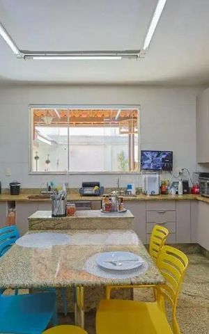 Casa para alugar com 364m², 4 quartos e 6 vagas Casa para alugar com 364m², 4 quartos e 6 vagasCopa