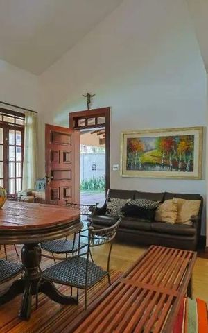 Casa para alugar com 364m², 4 quartos e 6 vagas Casa para alugar com 364m², 4 quartos e 6 vagasCozinha