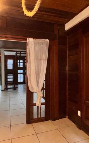 Casa à venda com 200m², 4 quartos e 3 vagasSuíte